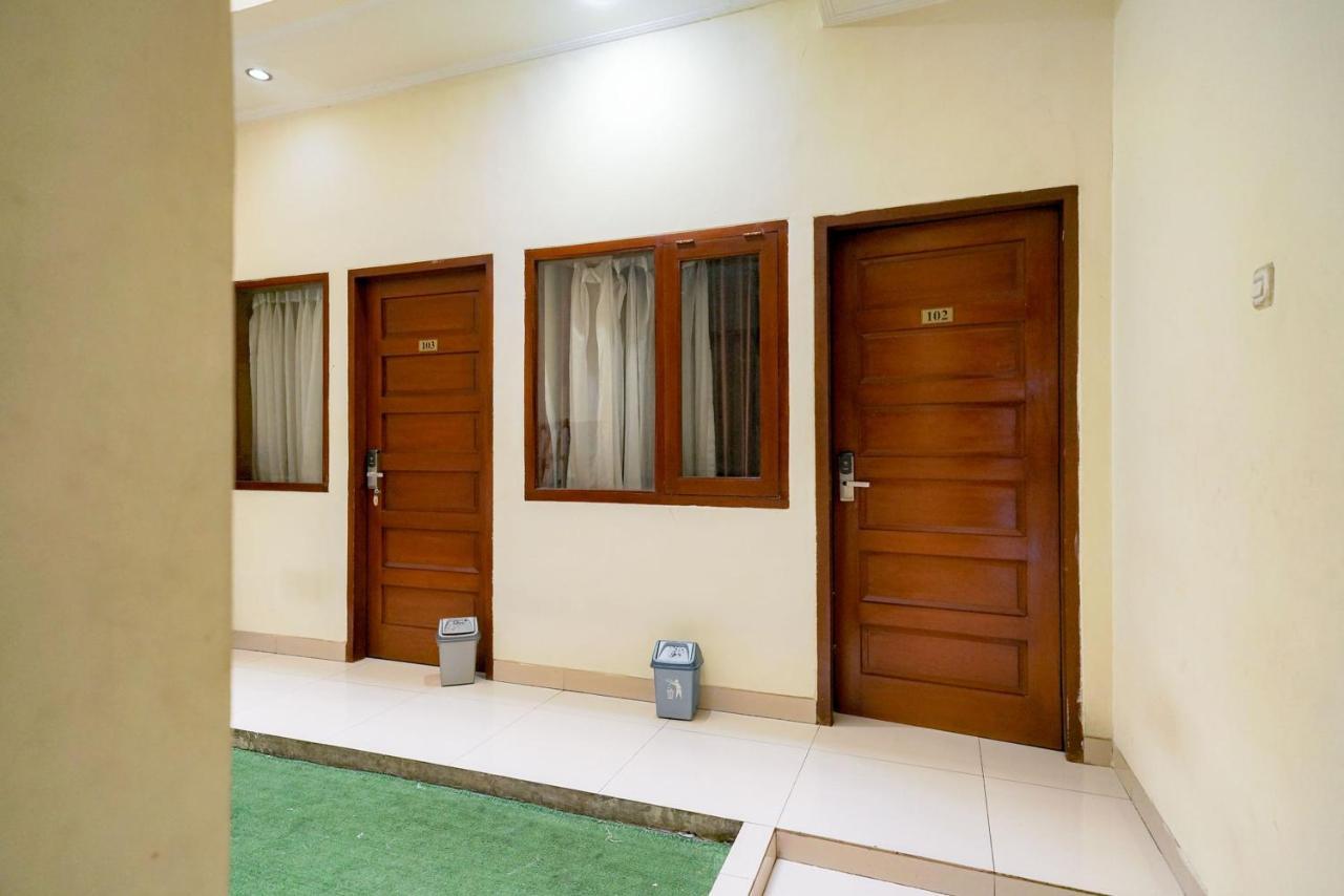 Reddoorz At Buah Batu 5 Hotel Bandung Luaran gambar