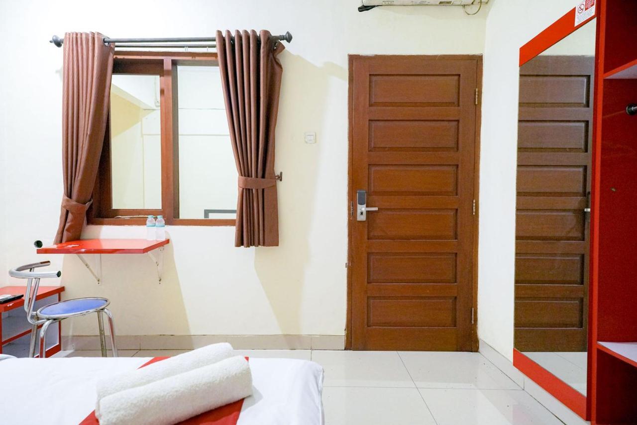 Reddoorz At Buah Batu 5 Hotel Bandung Luaran gambar