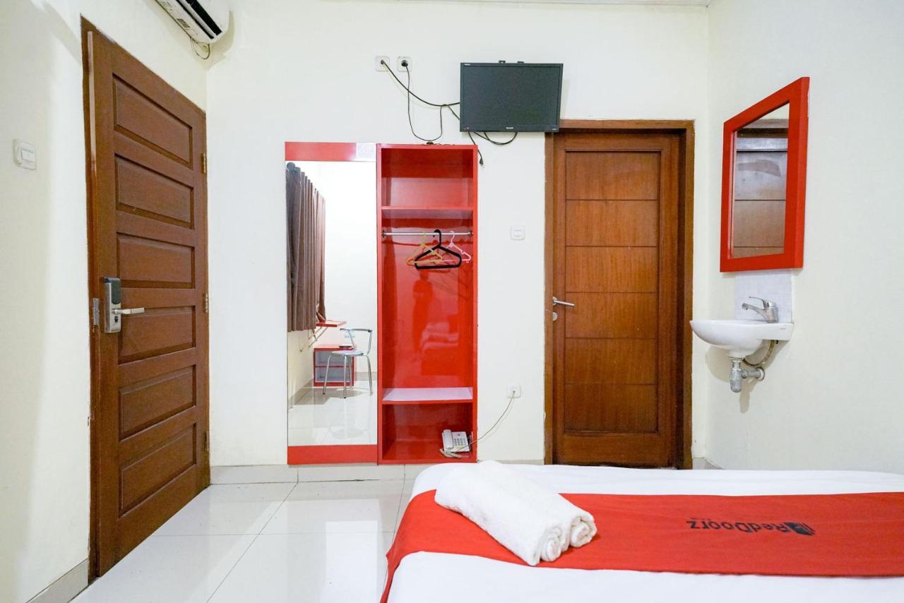 Reddoorz At Buah Batu 5 Hotel Bandung Luaran gambar