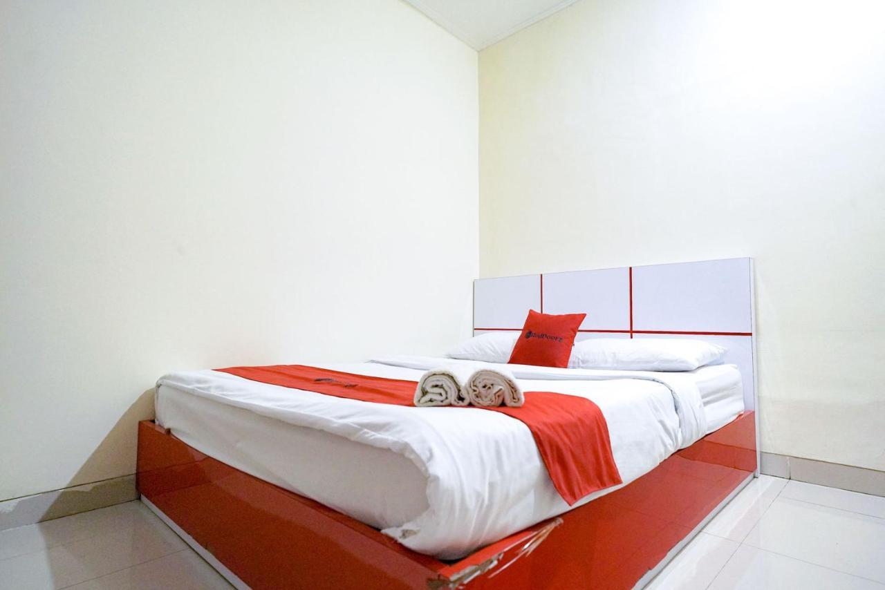 Reddoorz At Buah Batu 5 Hotel Bandung Luaran gambar