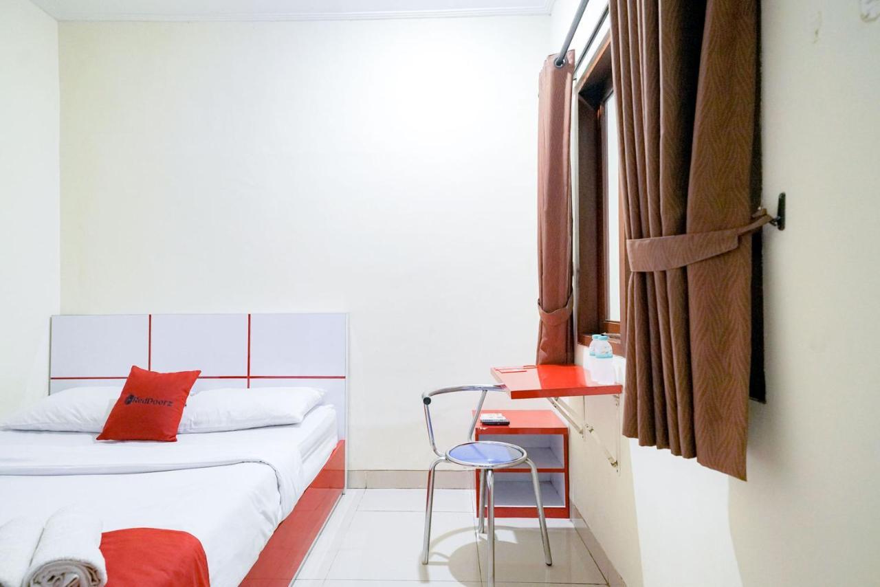 Reddoorz At Buah Batu 5 Hotel Bandung Luaran gambar
