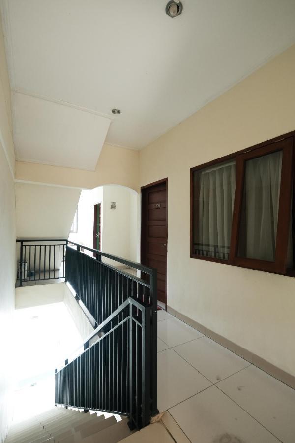 Reddoorz At Buah Batu 5 Hotel Bandung Luaran gambar
